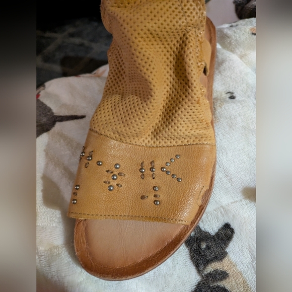 Miz Mooz Fifi Women's Tan Leather Sandals 40 - Picture 2 of 14